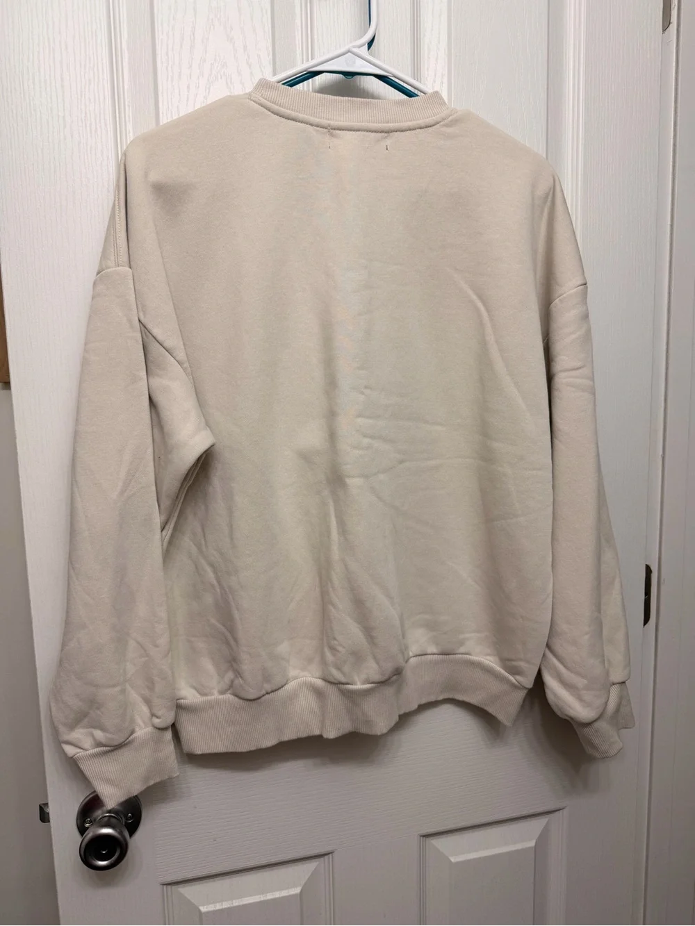 Women’s Crewneck American Flag Graphic Pullover Sweatshirt - Medium - Picture 5 of 5